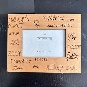 LaserCraft Wooden Cat-Themed 4x6 Picture Frame - Natural Wood